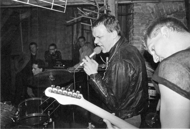 0036Dachbodenfest April 1984 Heini & Alf 03