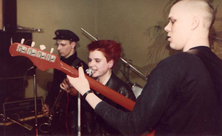 0064Thuleclub 08.03.85 Konzert 02