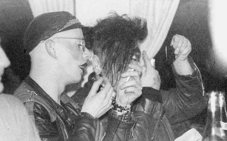 0077Sven & Schäfer 30.04.85